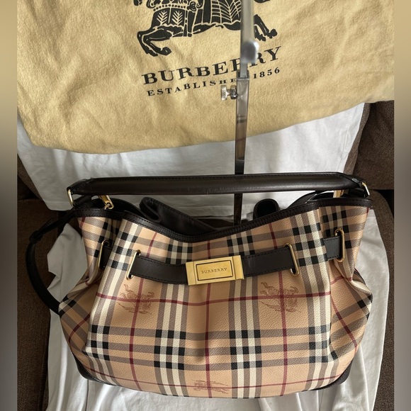 💯 Authentic Burberry Haymarket Medium Check Willenmore Hobo - Great Condition - Picture 5 of 12